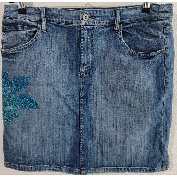 Vintage Z Cavaricci Blue Distress Denim Beaded Flower Mini Skirt 16 Lightweight - Picture 1 of 5